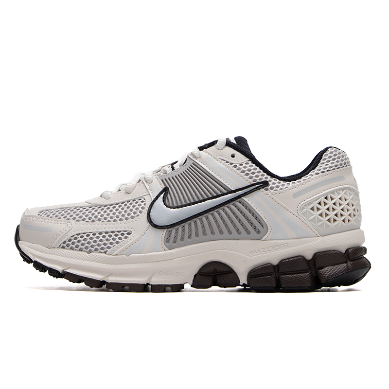 耐克分配款W NIKE ZOOM VOMERO 5女休闲鞋FJ2028-001